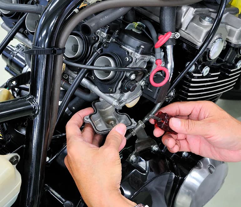 Consejos para cuidar el motor de tu moto.webp